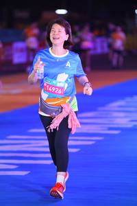 BIB: 14926
                            <button type="button" onclick="openModal(23205818)" class="btn btn-primary btn-sm float-right btn-popup" data-toggle="modal" data-target=".modal-high-quality">
                        <i class="fas fa-shopping-cart"></i> Add to Cart
                    </button>
                                            <button type="button" onclick="isThisMe(23205818, true)" class="btn btn-success btn-sm float-right btn-popup btn-isme hidden" data-toggle="tooltip" data-placement="bottom" title="นี่คือรูปของคุณใช่ไหม คลิกที่นี่เพื่อเอาเข้าอัลบั้ม">
                        <i class="fas fa-plus"></i> Add to album
                    </button>
                    <button type="button" onclick="isThisMe(23205818, false)" class="btn btn-warning btn-sm float-right btn-popup btn-isnotme hidden">
                        <i class="fas fa-ban"></i> Remove from album
                    </button>